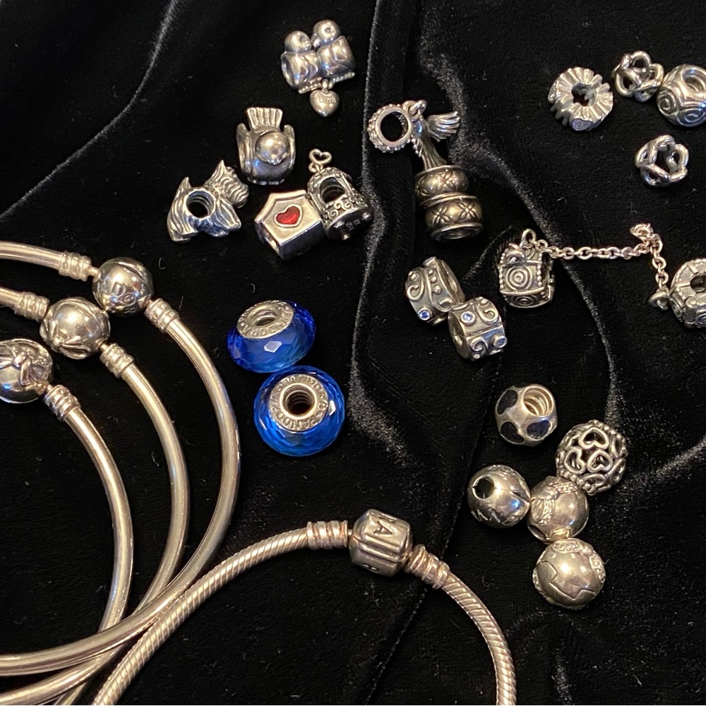 PANDORA 26 DISCONTINUED RARE Pieces Charms, 4 Bracelets 22 Spacers Beads & MORE! - Picture 2 of 13